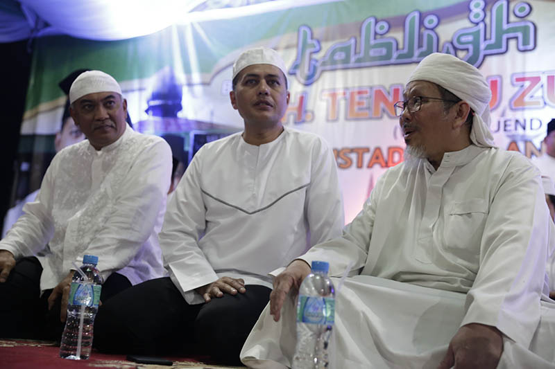 tabligh-akbar-bersama-kh-tengku-zulkarnain-wagub-ingatkan-keutamaan-memakmurkan-masjid-3